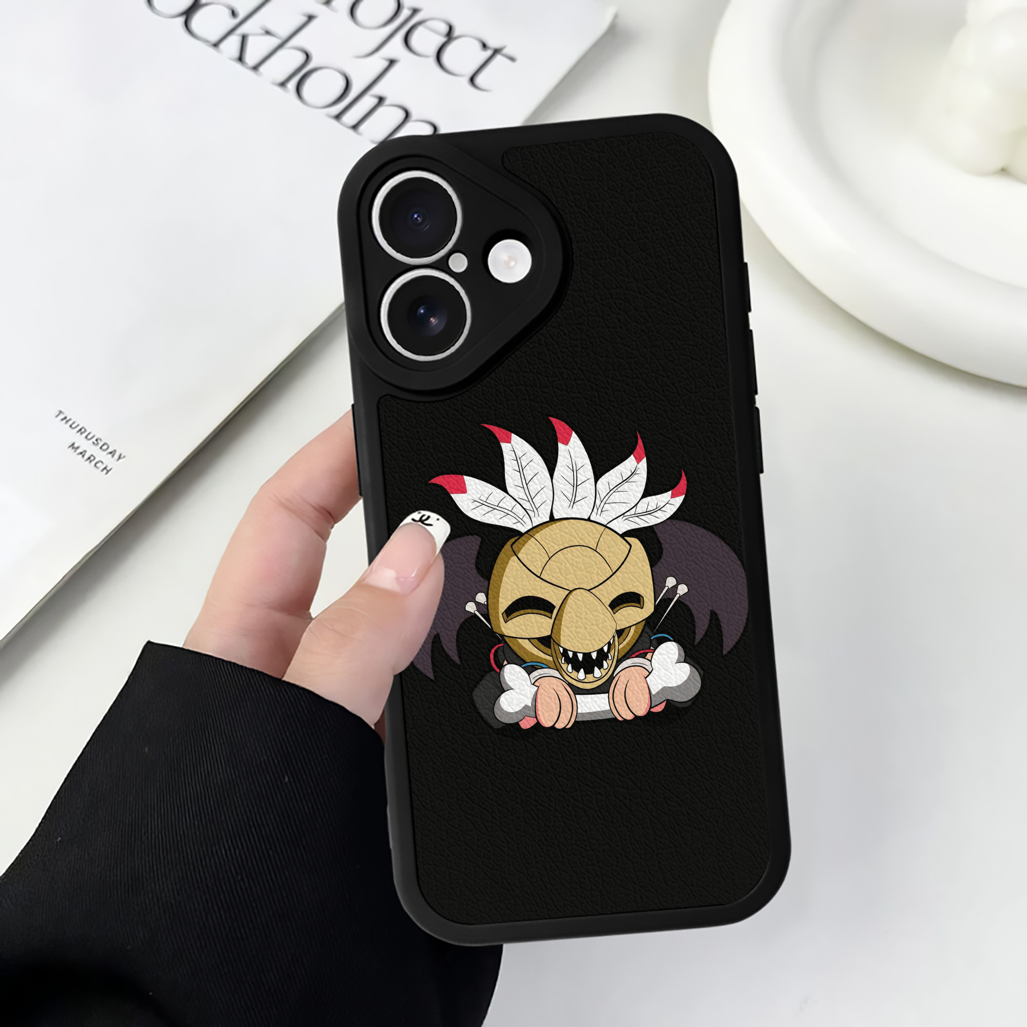 （画像用） ジョジョの奇妙な冒険 JoJo's Bizarre Adventure 【iPhone 16シリーズ対応】シリコンスマホケース（レザー調） 材質：シリコン
